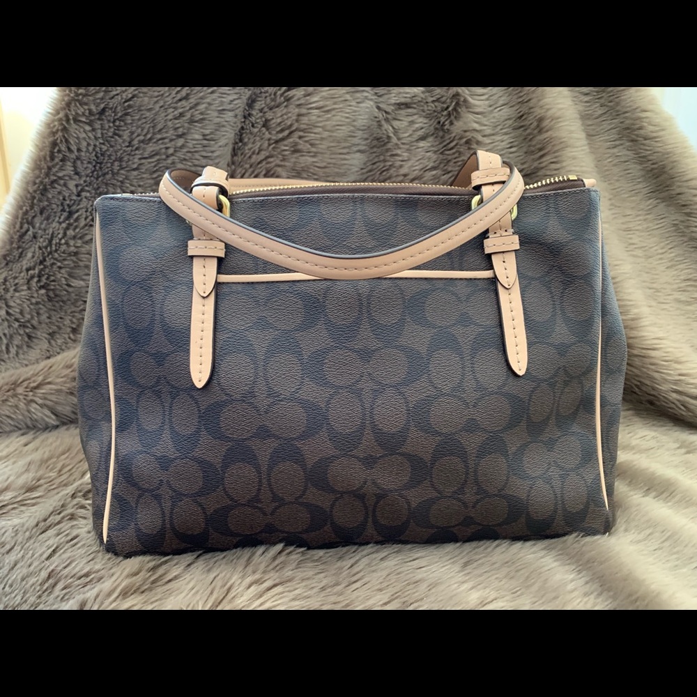 Coach Handbag - Picture 3 of 7